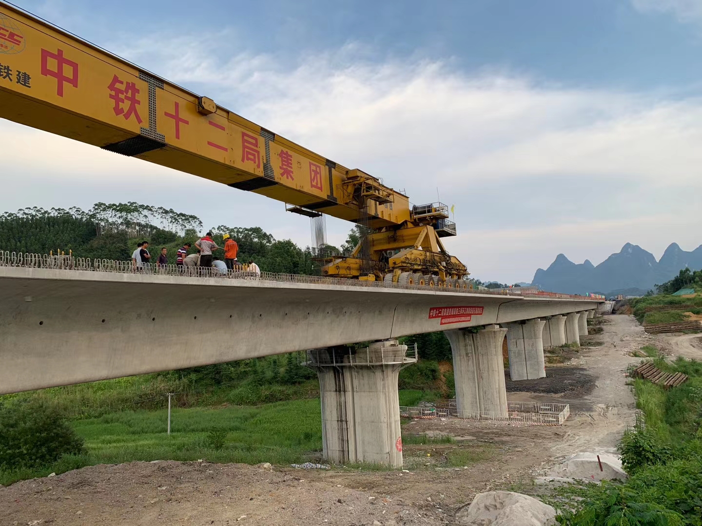南县预应力加固在公路桥梁施工应用